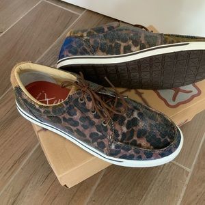 Women’s Kicks - Shiny Leopard/Brown